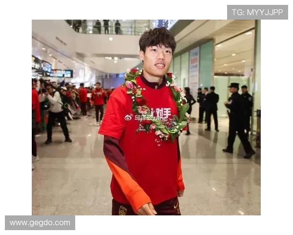 蓉城第七签贺一然三年约900万