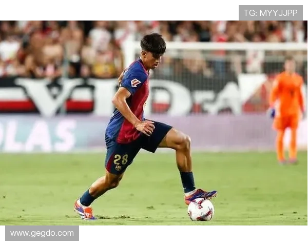 西甲第8轮裁判:布斯克茨执法马德里德比,夸德拉执法巴萨 西甲第8轮裁判:布斯克茨执法马德里德比,夸德拉执法巴萨